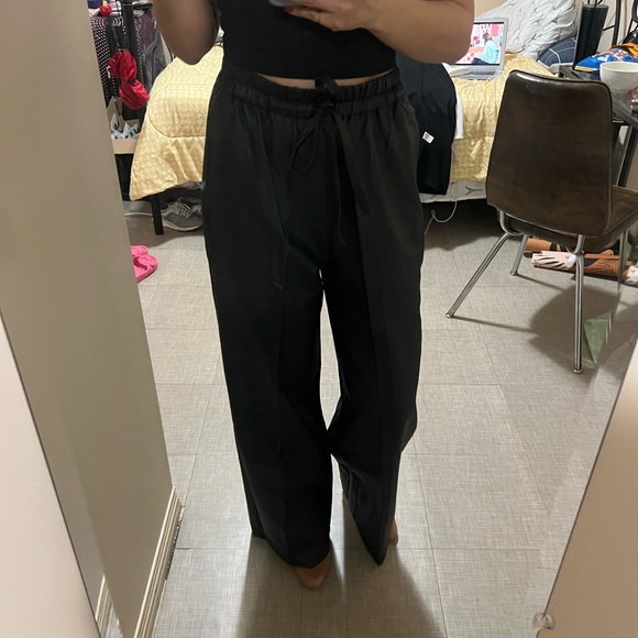 Pant - Picture 2 of 3